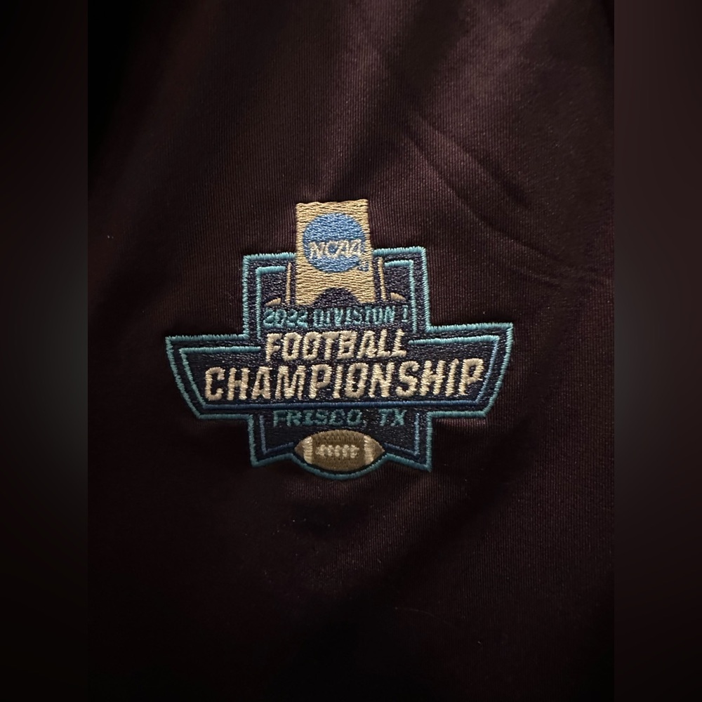 Under Armour Size S UPF 50 2022 NCAA Football Championship Jacket NWT - Picture 2 of 8